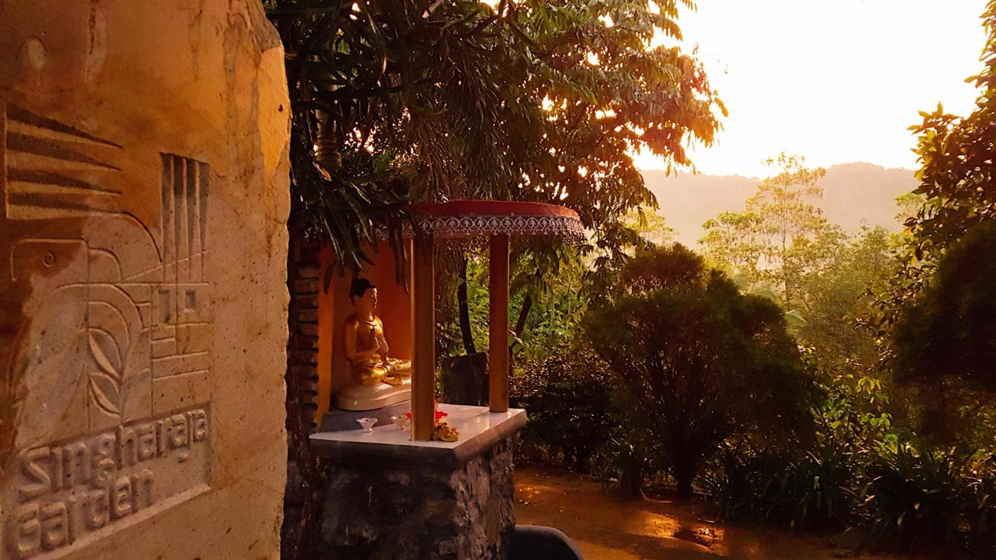 Singharaja Garden Agro Eco Lodge Pelawatta  Exterior foto